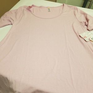 Lularoe Small Perfect T